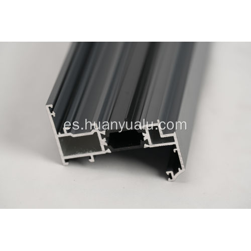 Use perfiles de aluminio para puertas y ventanas